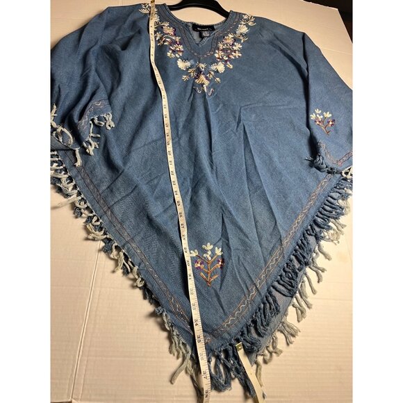 VTG Denim & Co M Boho Fringed Denim poncho With Embroidery Floral cape - Picture 9 of 9